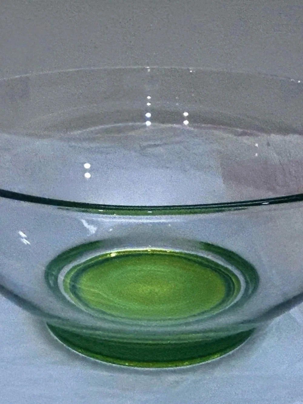 Vtg Turkish Lg Serving Bowl Clear Flared Rim W/Emerald Green Base Pasabahc 9.5”